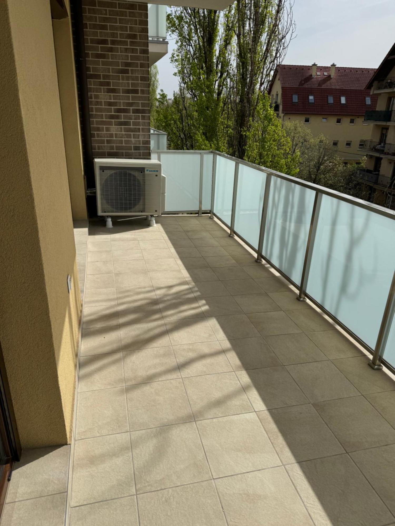 Luxury Cordia Apartment With Free Parking Budapest Exterior photo